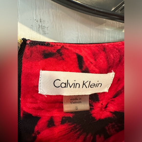 Calvin Klein black red Floral Bell-Sleeve knee length Sheath Dress size 8 - Picture 4 of 8